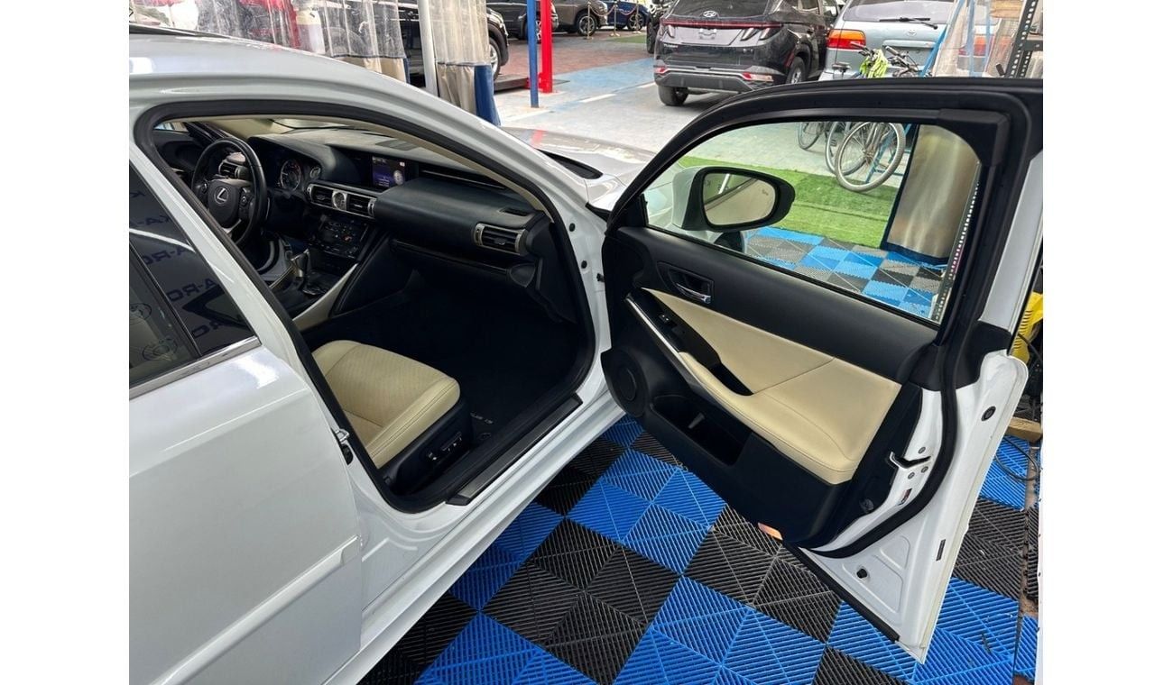 لكزس IS 250 Platinum 2.5L