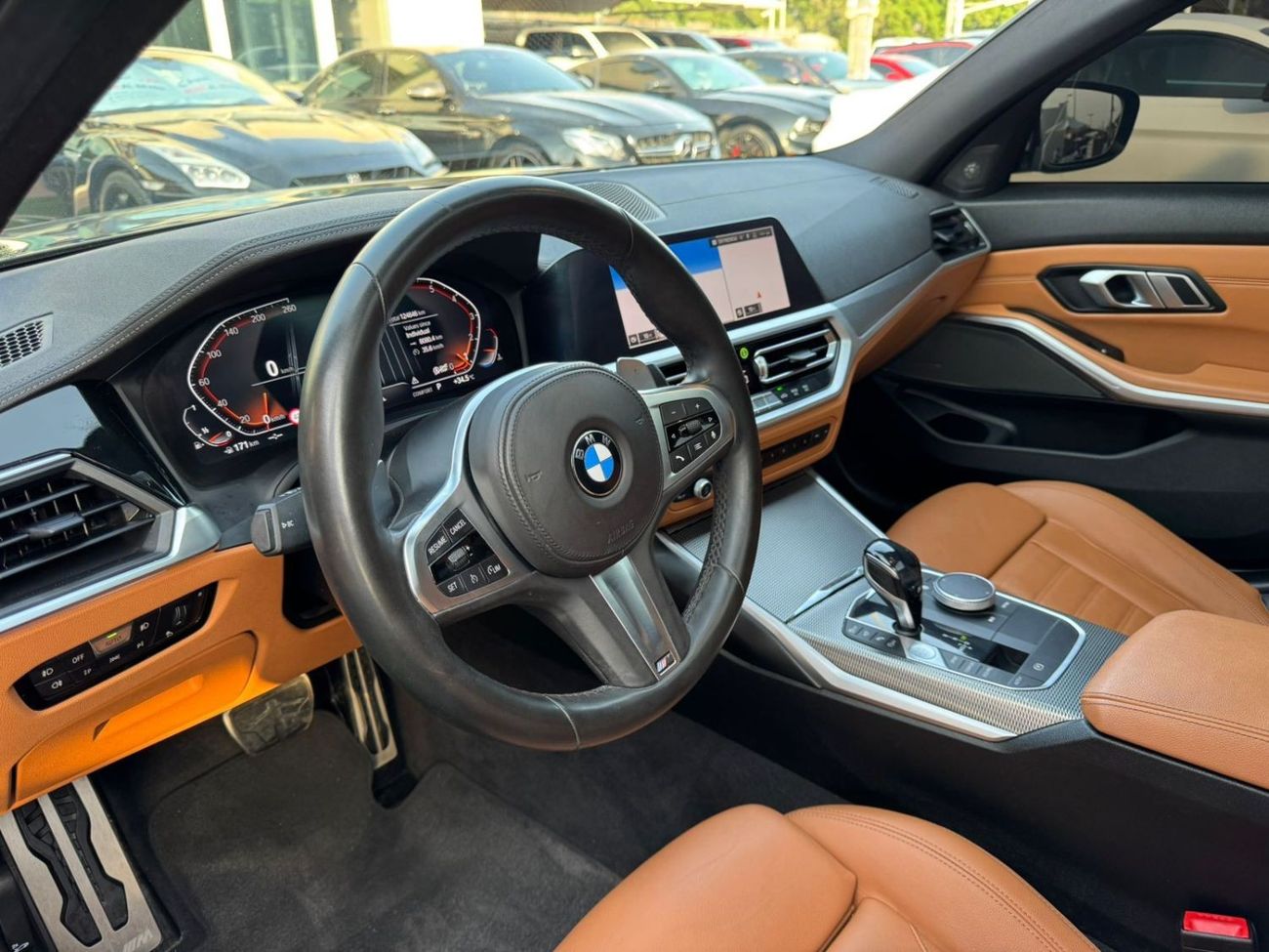 بي أم دبليو 330i Std بي ام دبليو 330i خليجي 2019 فل ابشن بحاله ممتازه بدون حوادث