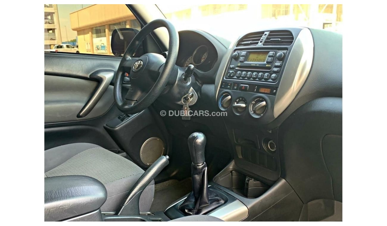 تويوتا راف ٤ Manual Transmission -Excellent Condition