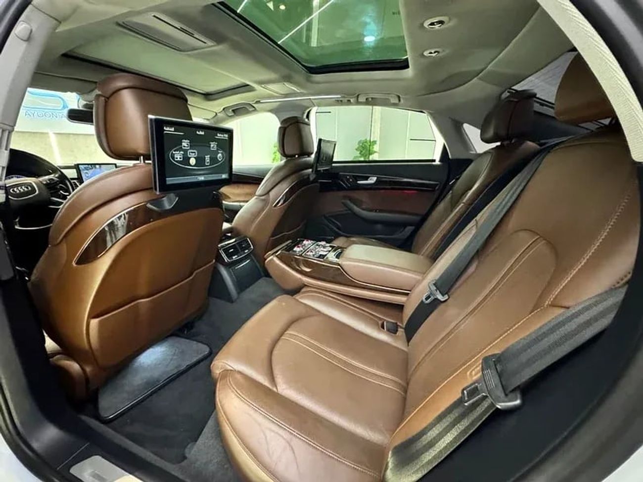 Audi A8 L 55 TFSI quattro 3.0L (335 HP)