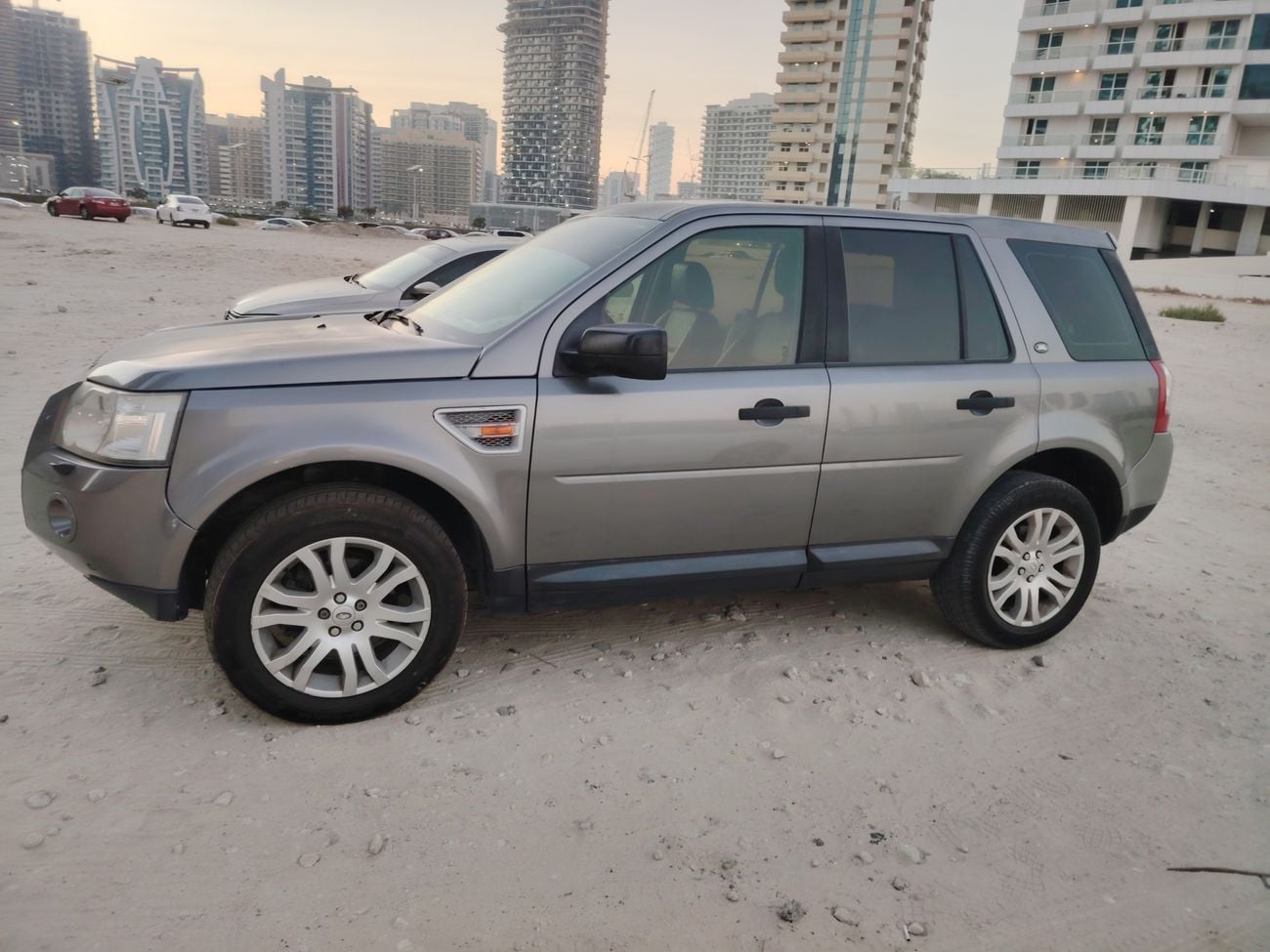 لاند روفر LR2 HSE 3.2L