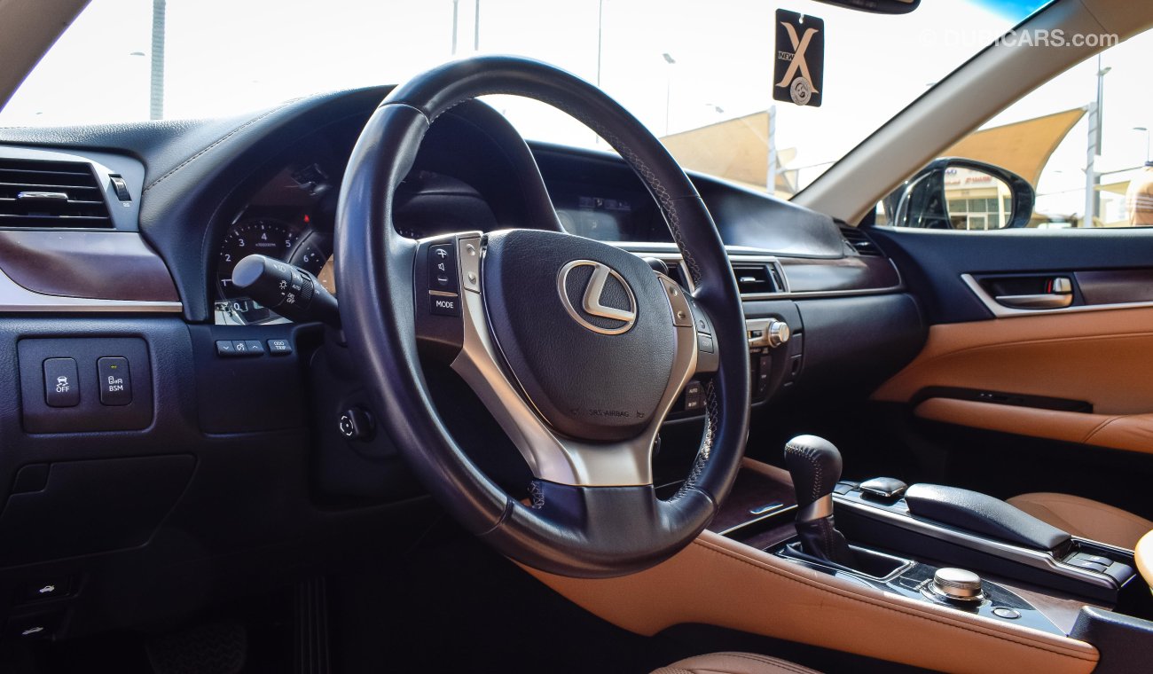 Lexus GS350 السياره خاليه من الحوادث لايوجد بها اعطال السعر شامل الضريبه تسهيلات بنكيه بدون دفعه اولى