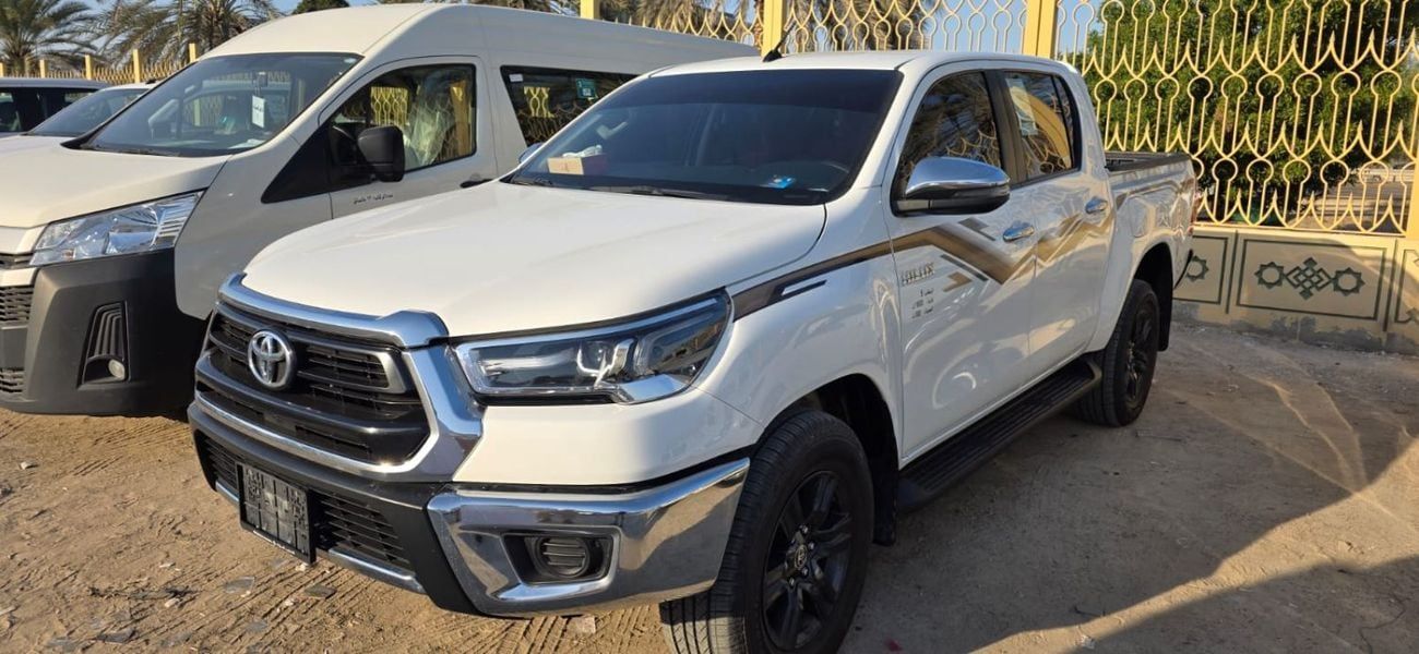 تويوتا هيلوكس 2.7