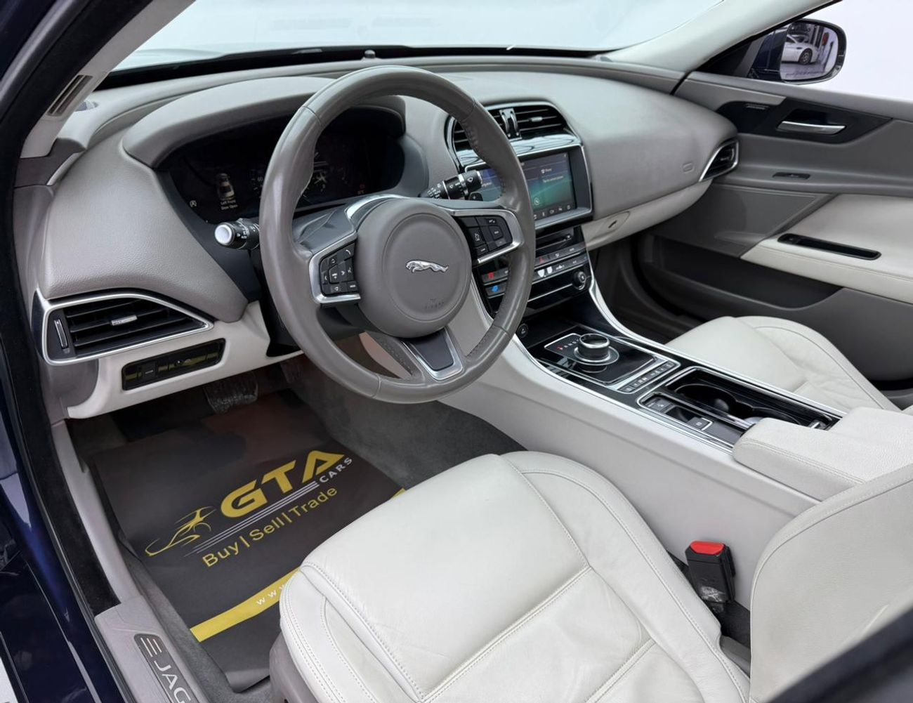 جاكوار XE 2018 Jaguar XE Prestige, 2026 Jaguar Warranty, 2028 Jaguar Service Pack, Excellent Condition, GCC