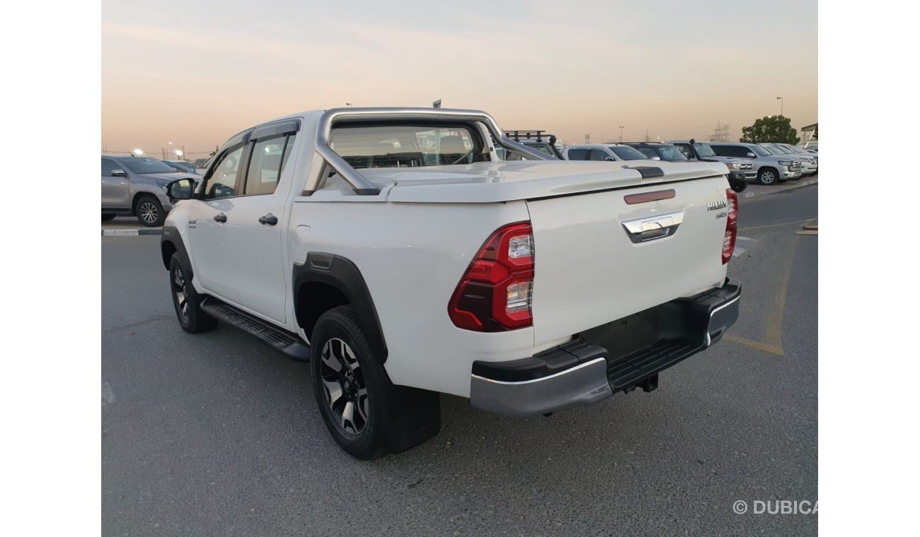 Toyota Hilux SR