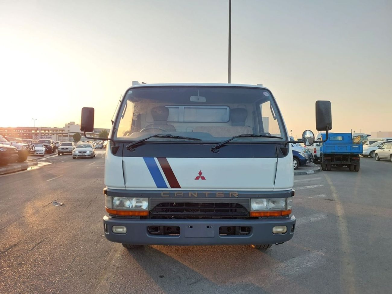 Mitsubishi Fuso Canter MITSUBISHI CANTER ALUMINIUM BODY TRUCK RHD 1994 MODEL 4.5 L DIESEL MANUAL(PM02115)