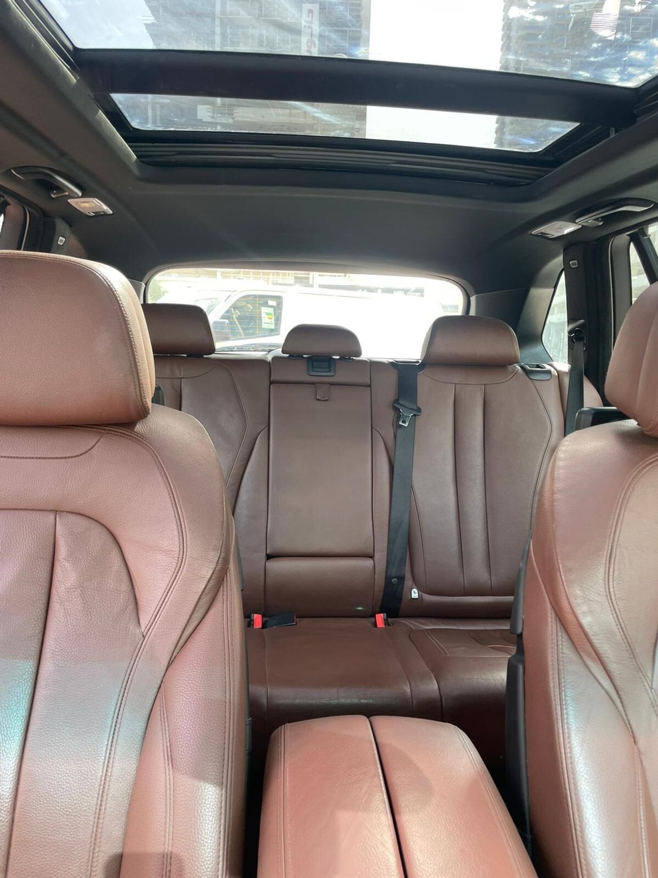 بي أم دبليو X5 50i Exclusive 4.4L (5 Seater)