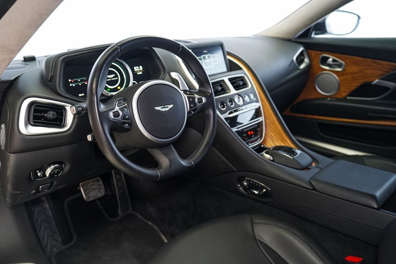 Aston Martin DB11 VOLANTE Std 4.0L