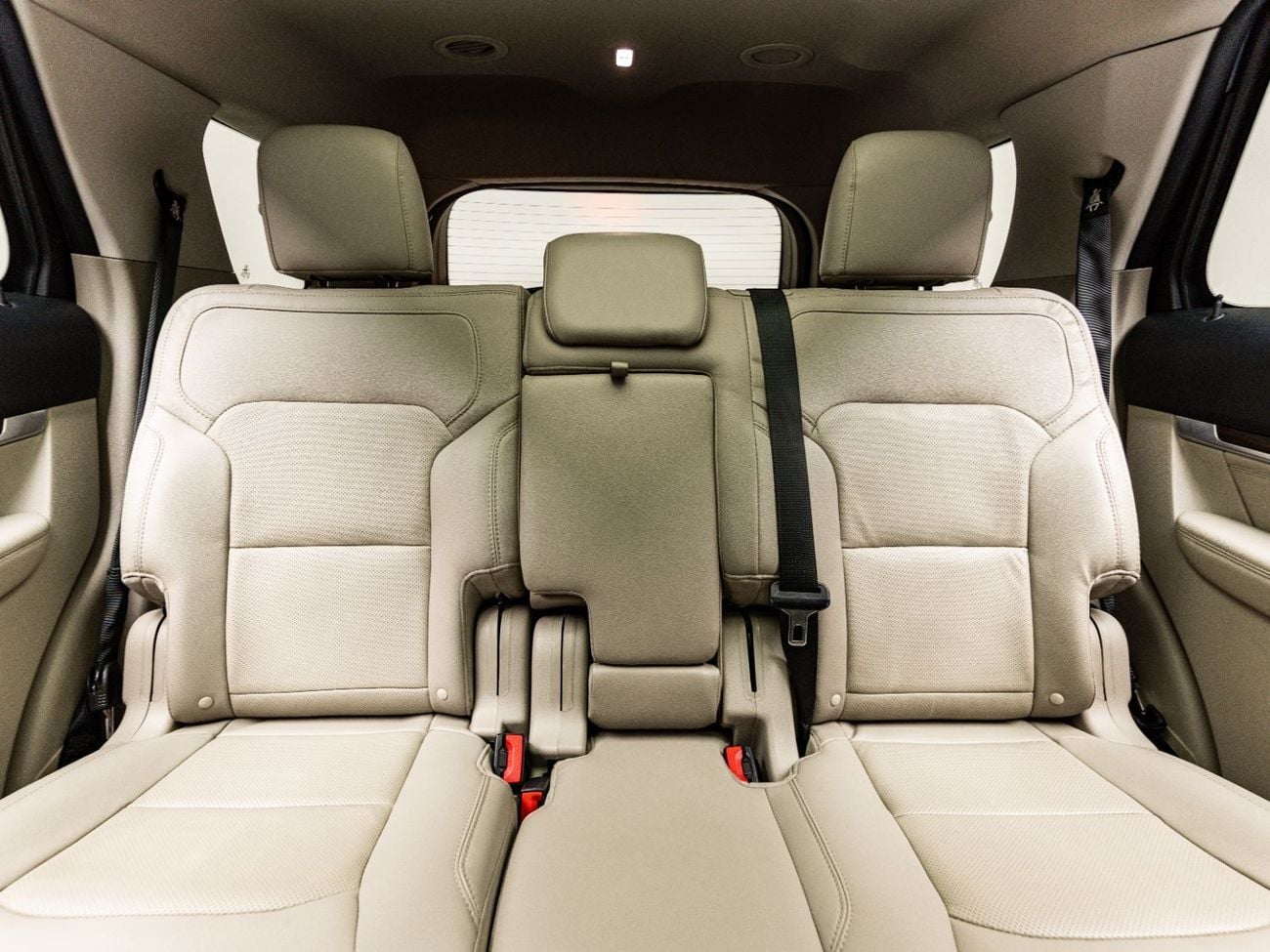 Ford Explorer Exclusive Extended Eid Offer - Limited Time Only! 2027 Al Tayer Warranty + Service Contract, GCC