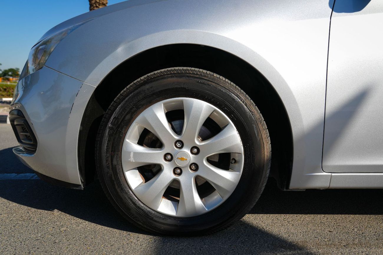 Chevrolet Cruze LS 2016!! GCC SPECS