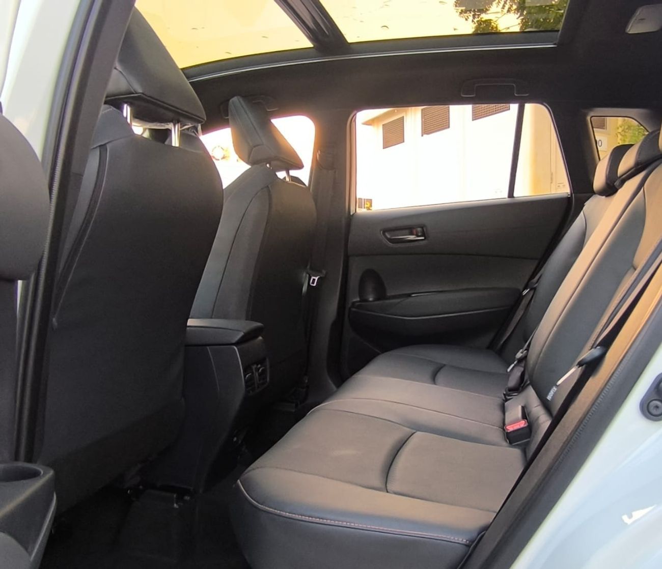 تويوتا فرونتلاندر 2.0L Hybrid Luxury Plus Full Option (Top Option) 2025 Brand New Export Only