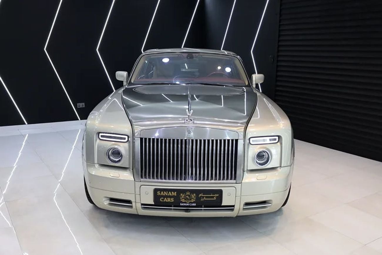رولز رويس فانتوم Original Brushed Steel Bonnet, Starlight Headliner, GCC Specs!!