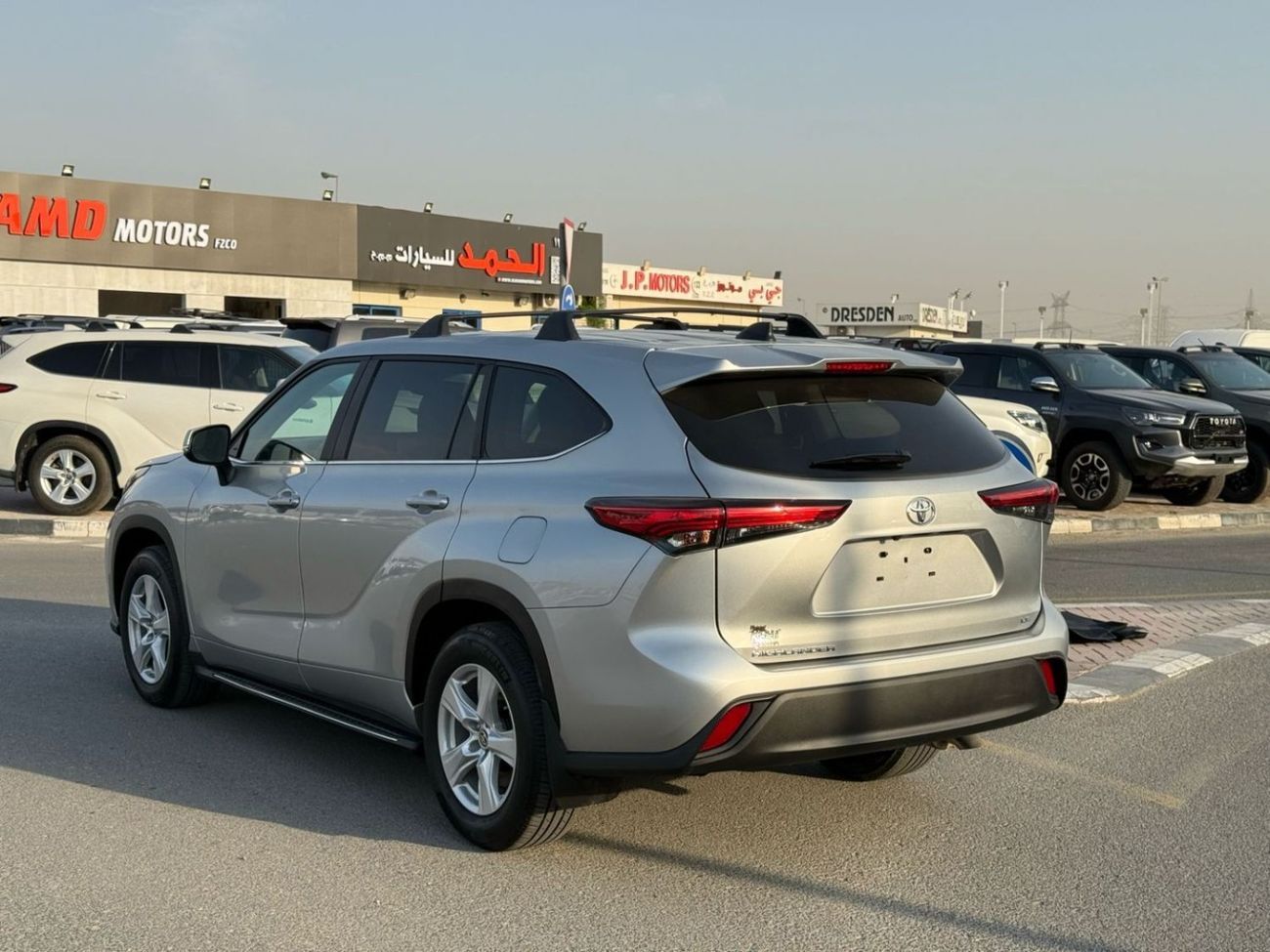 Toyota Highlander TOYOTA HIGHLANDER LE | FULL OPTION | CLEAN WITHOUT PAINT | 2.5L 4 CYLINDERS | UAE PASS