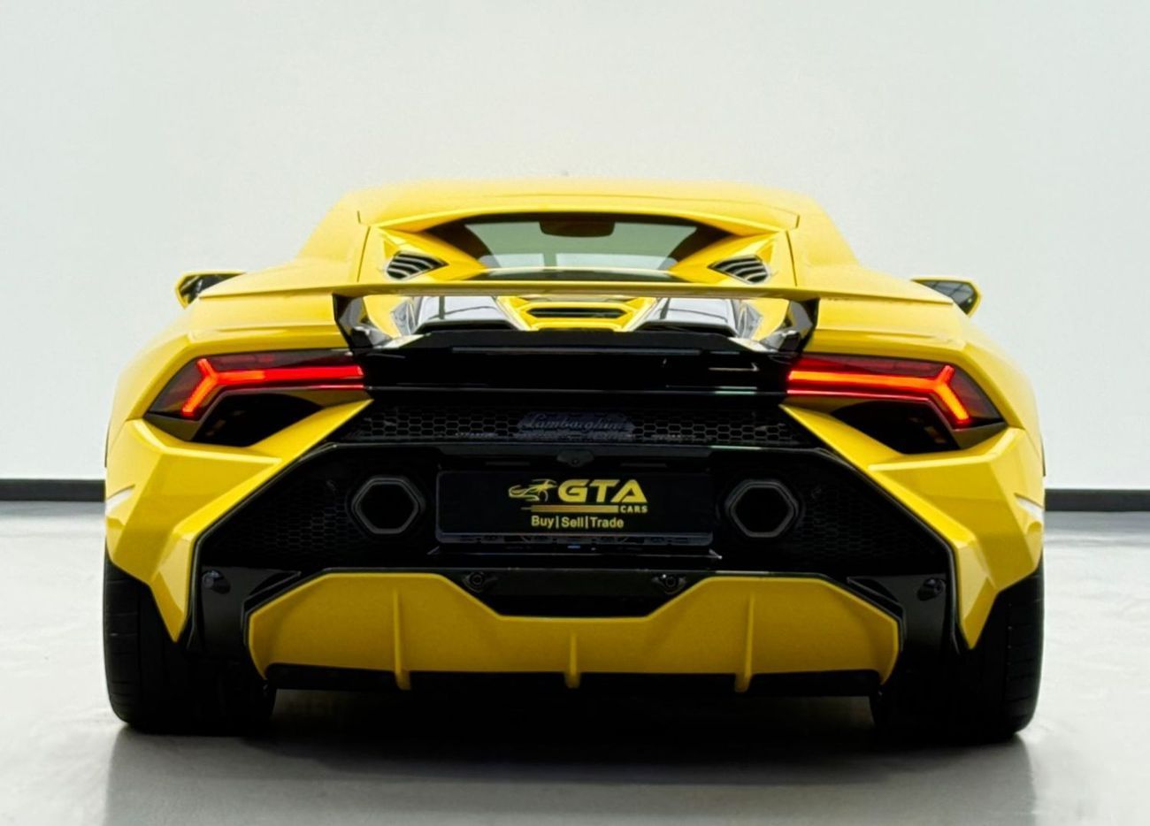 لامبورغيني هوراكان Tecnica 2024 Lamborghini Huracan Tecnica, Lamborghini Warranty + Service Pack, Very Low Km, GCC