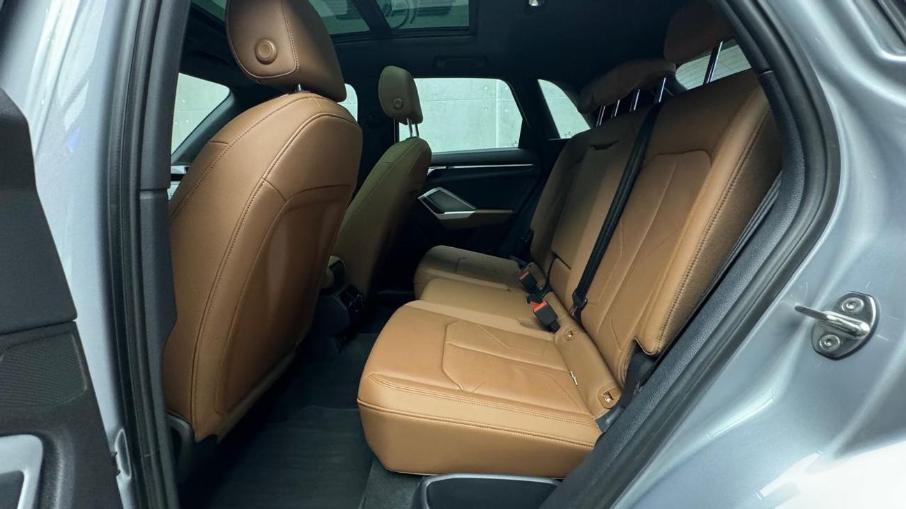 أودي Q3 35 TFSI S لاين 2021 Q3//FULL OPTION//GCC//WARRANTY//FULL SERVICE HISTORY