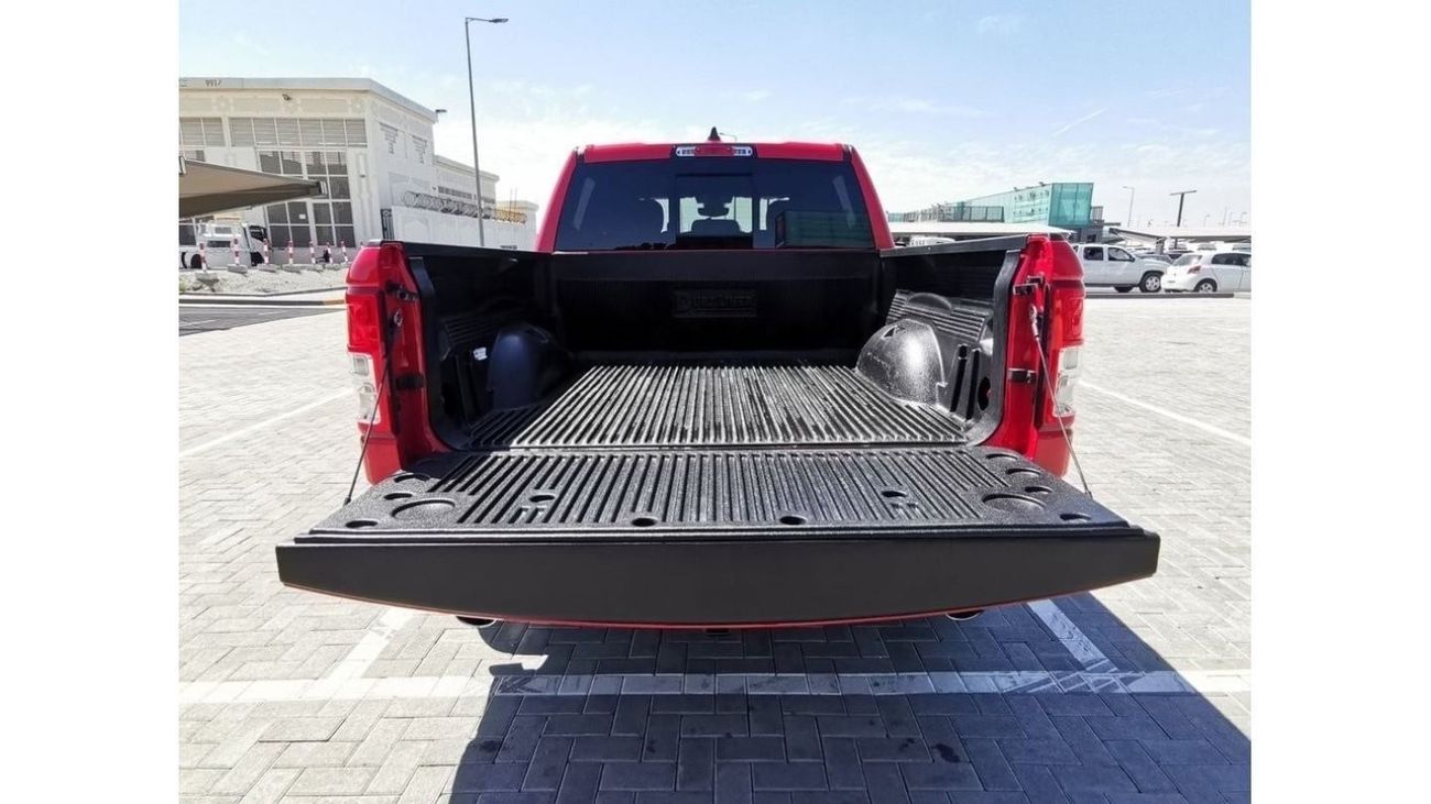 RAM 1500 Dodge RAM Bighorn - 2022 - Red
