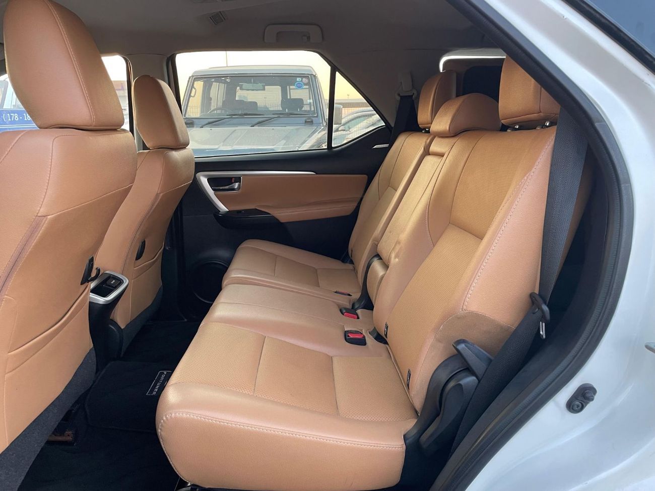 تويوتا فورتونر VXR 4.0L (278 HP)