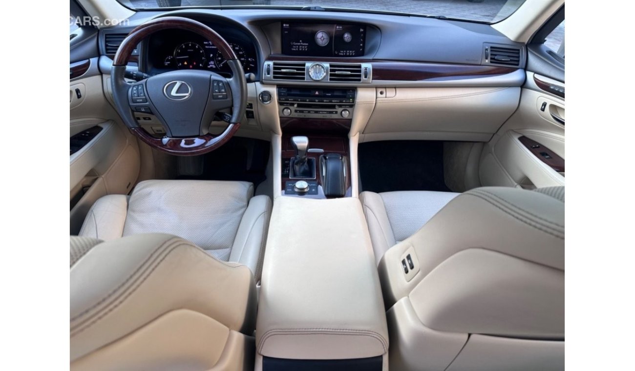 Lexus LS460