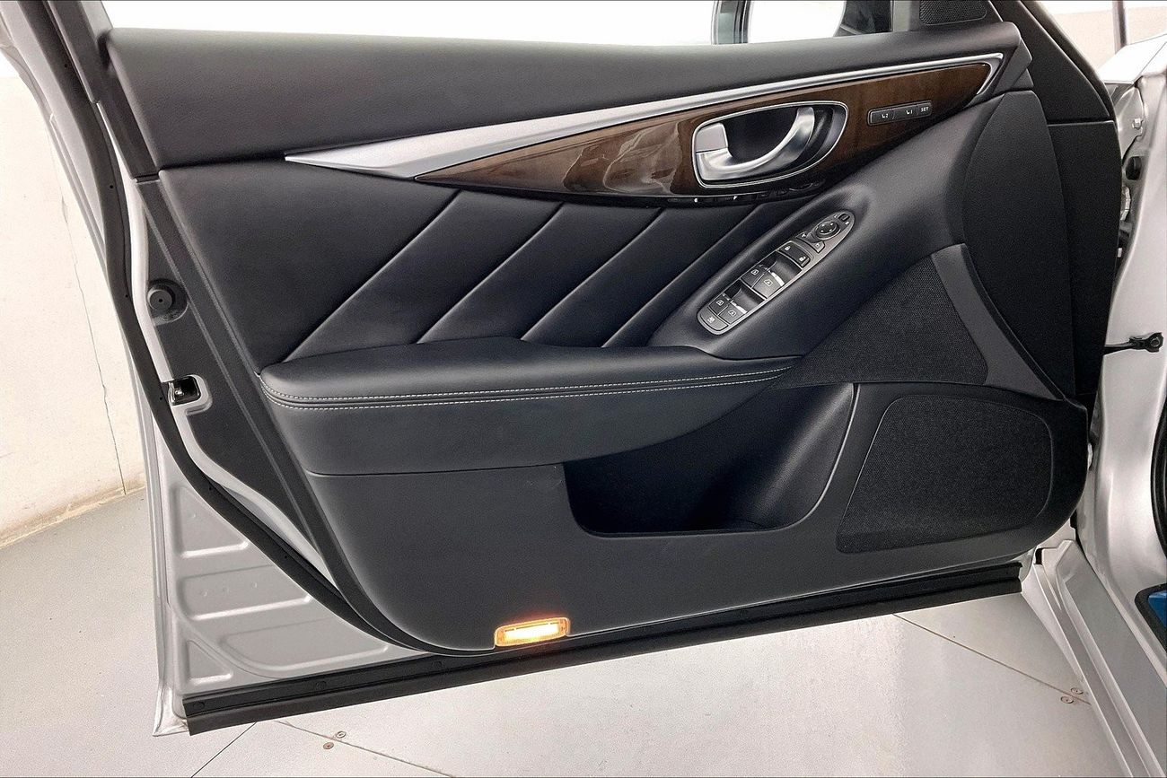 شيفروليه تاهو Z71 | عرض العيد الحصري | خالية من أضرار الفيضانات