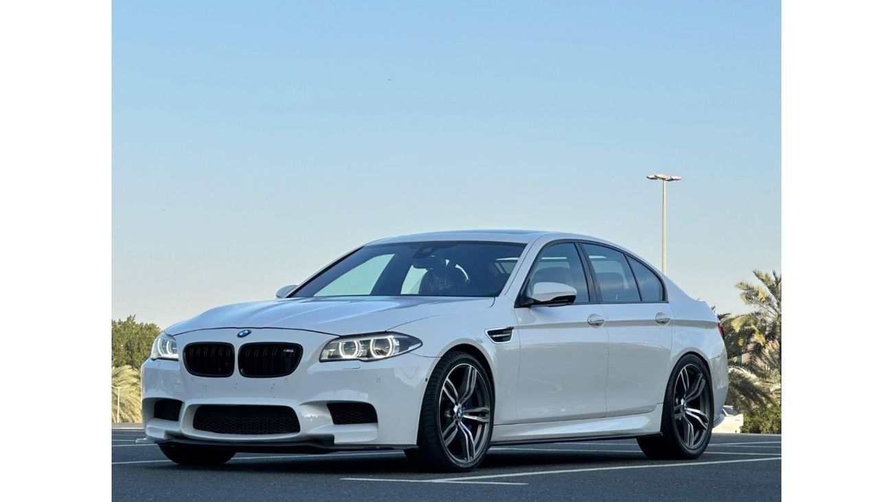 BMW M5 Competition BMW M5 2014 GCC // FSH // ACCIDENT FREE // PERFECT CONDITION