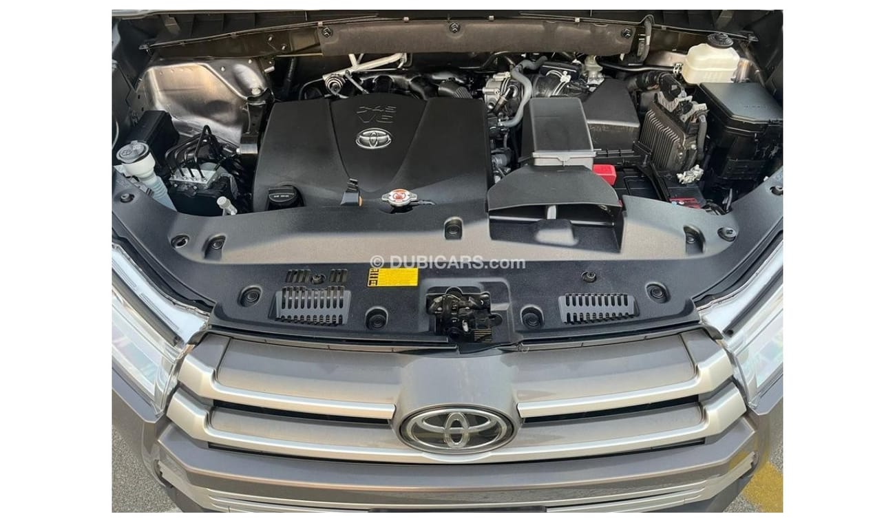 Toyota Highlander 2019 Toyota Highlander LE AWD 4X4 V6 3.5L MidOption+