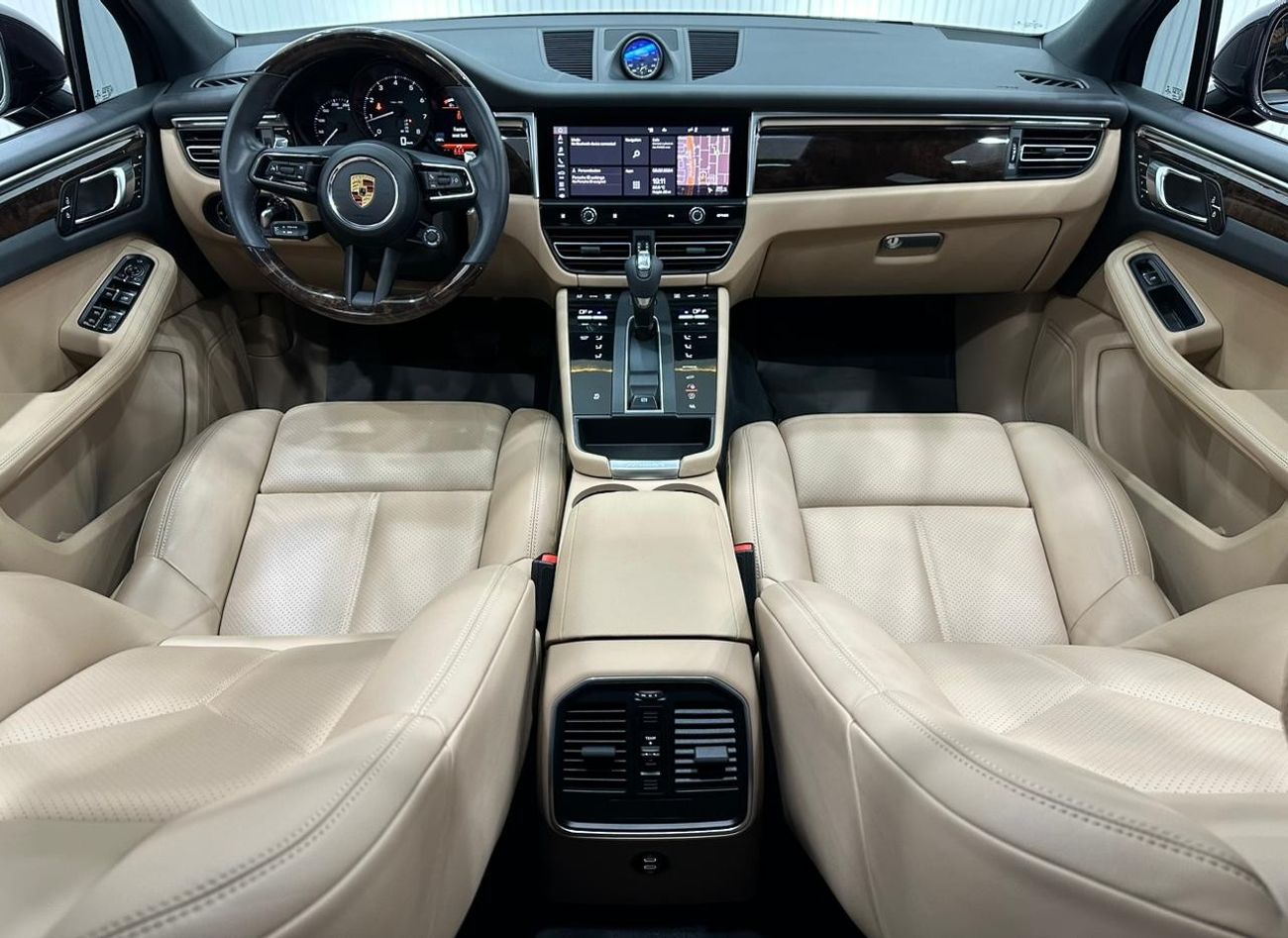 بورش ماكان Std 2022 Porsche Macan, February 2025 Porsche Warranty, Full Porsche Service History, Low Kms, GCC