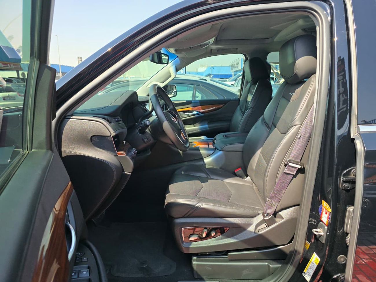 كاديلاك إسكالاد Premium Luxury 6.2L