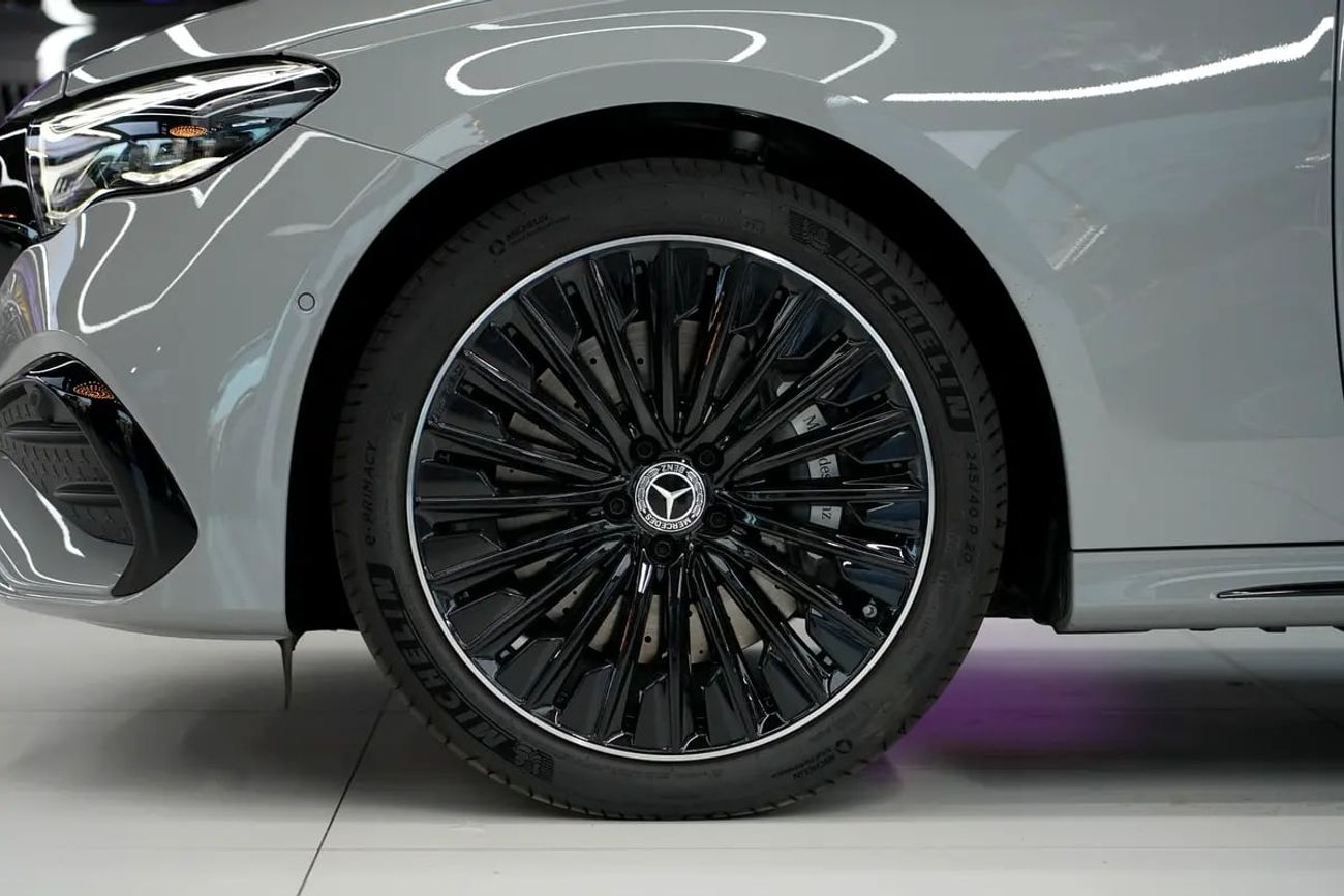 مرسيدس بنز E300 E 300 | GCC 0km | Agency Warranty | AMG Package