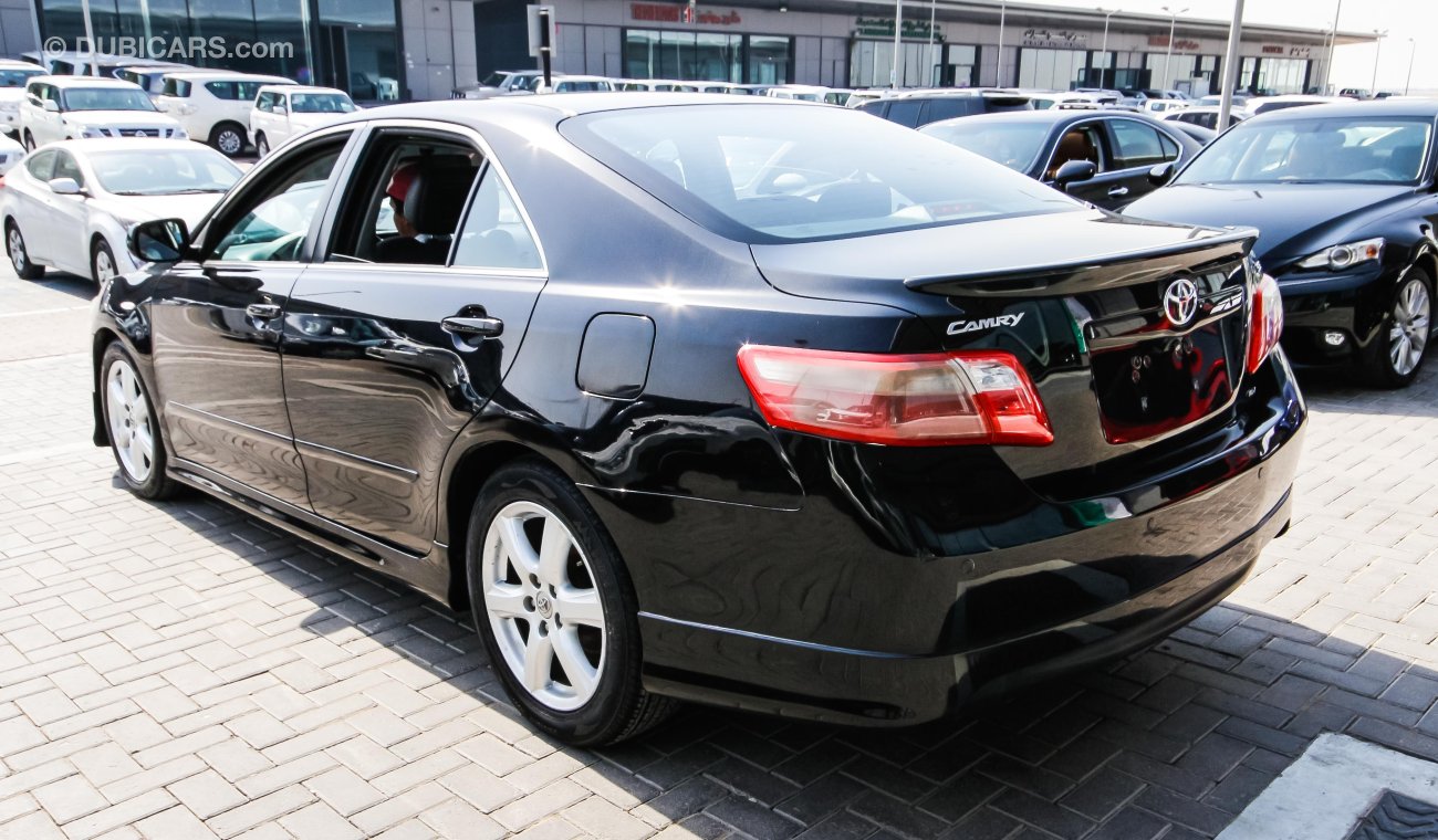 Toyota Camry SE