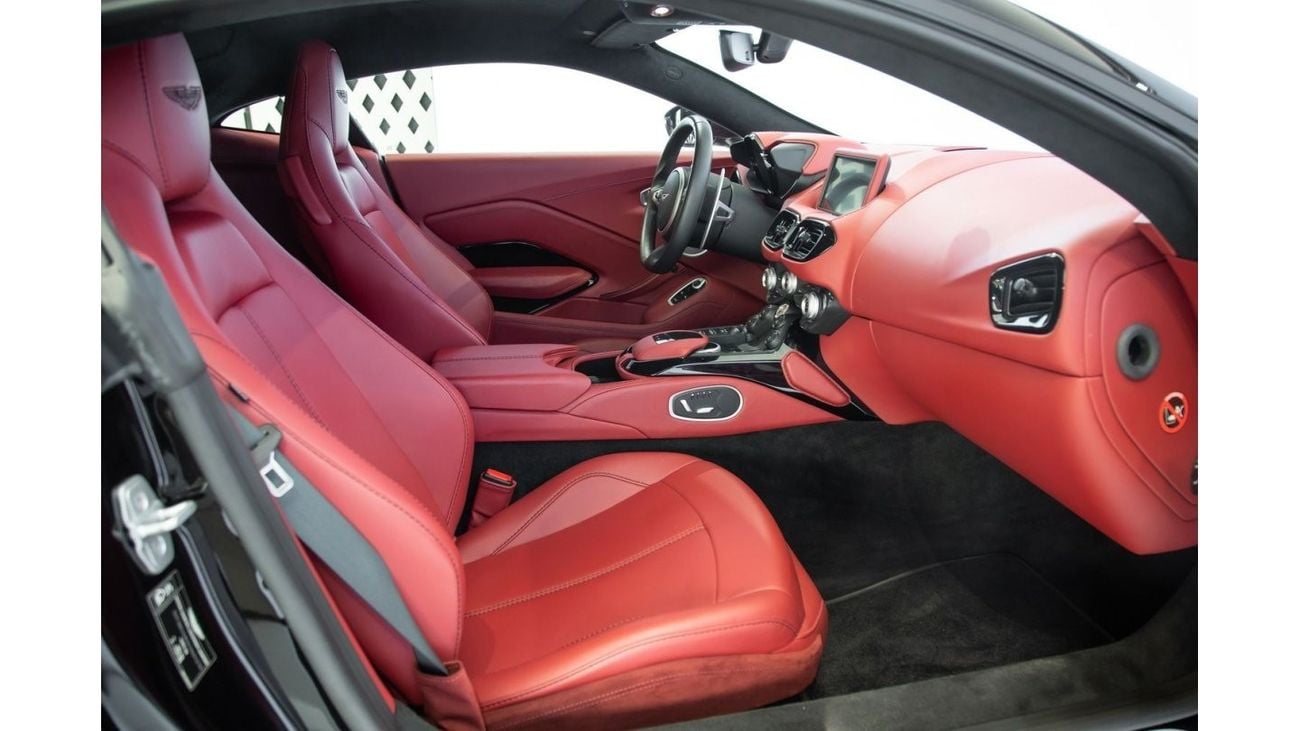 Aston Martin Vantage Aston Martin Vantage V8