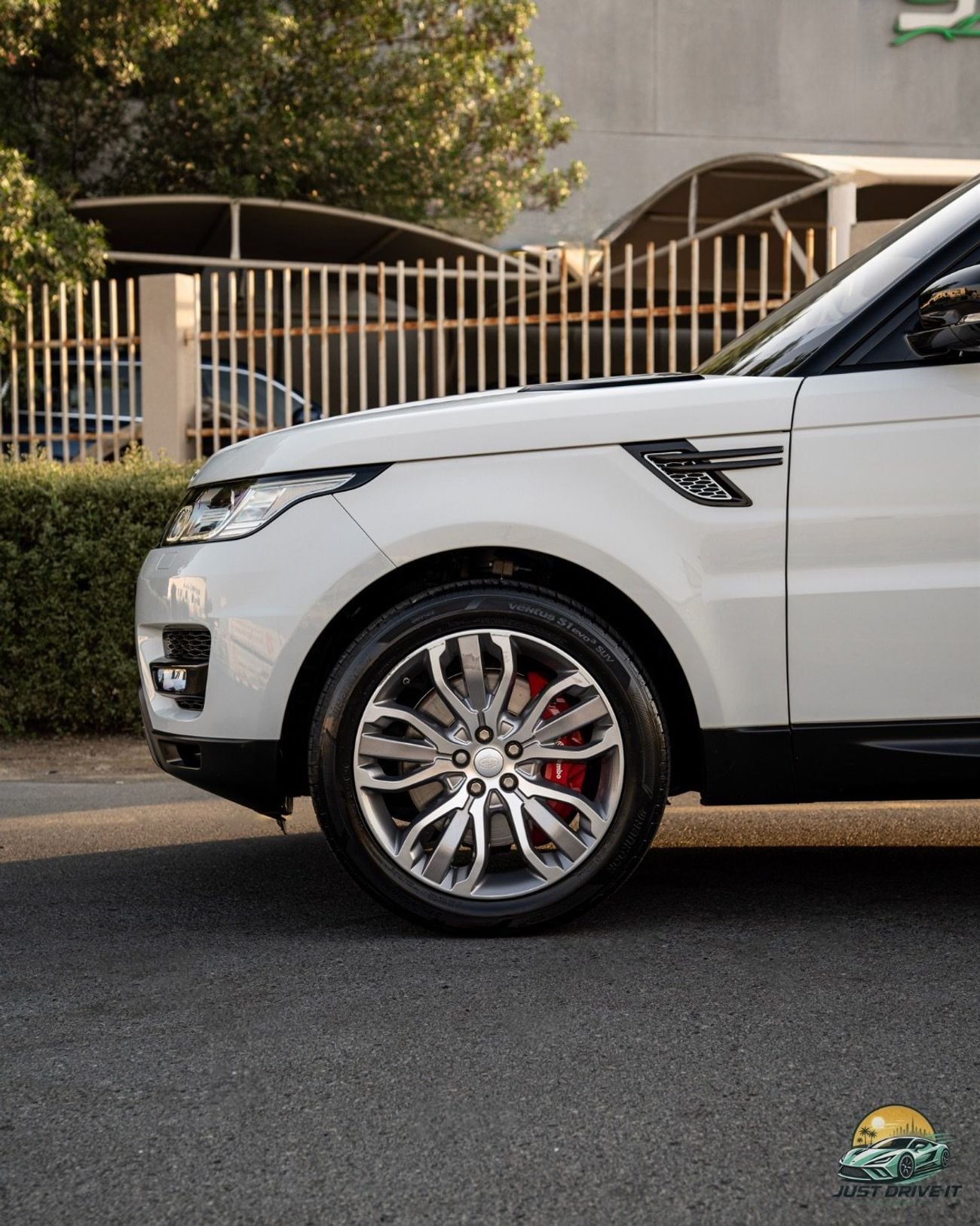 Land Rover Range Rover Sport SUPERCHARGED