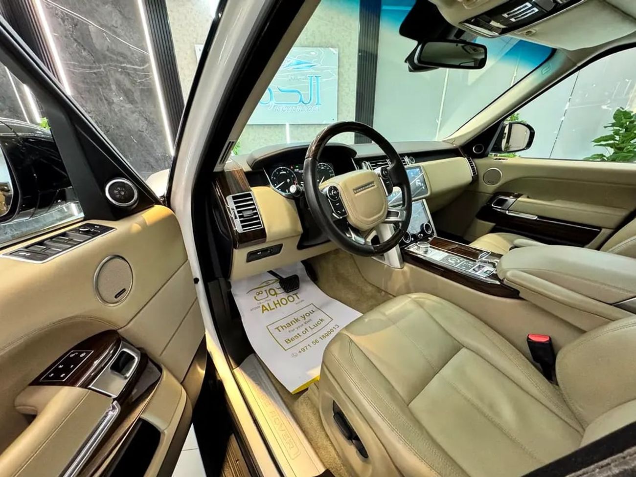 Land Rover Range Rover AMAZING VOGUE SV DESIGN || V8 SUPERCHARGED || GCC || PERFECT CONDITION