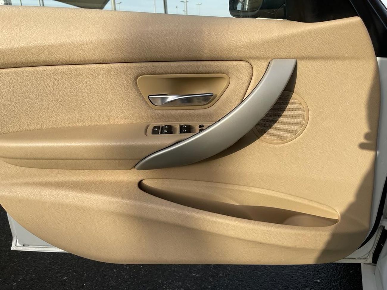 BMW 320i Exclusive BMW 320 _GCC_2018_Excellent Condition _Full option