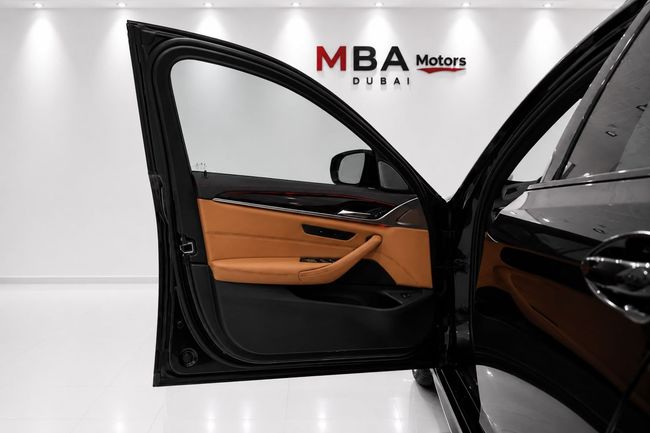 BMW 5 Series M SPORT, миниатюра 23
