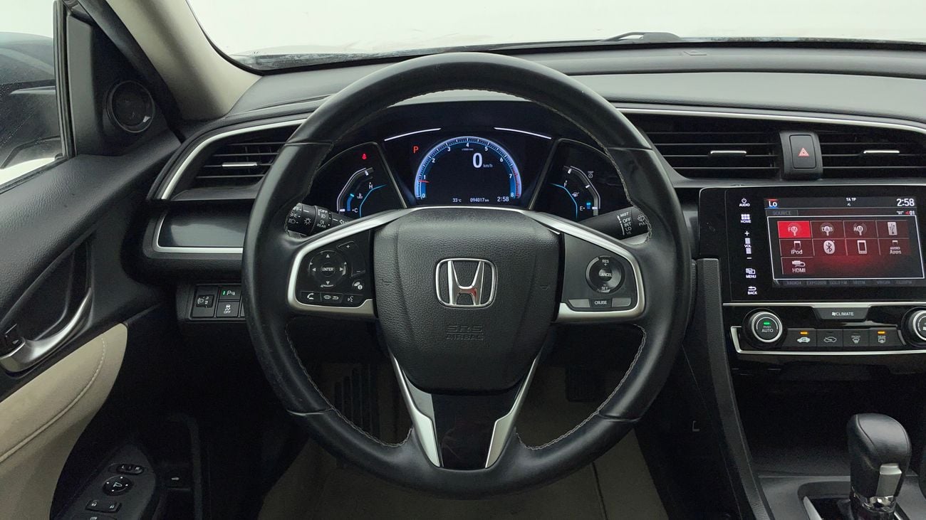 هوندا سيفيك LX 1.6 | بدون دفعة مقدمة | اختبار قيادة مجاني للمنزل