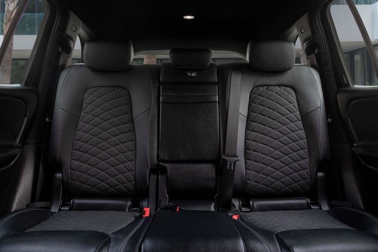 مرسيدس بنز GLB 250 GLB 250 | 2,350 P.M  | 0% Downpayment | UNDER WARRANTY!