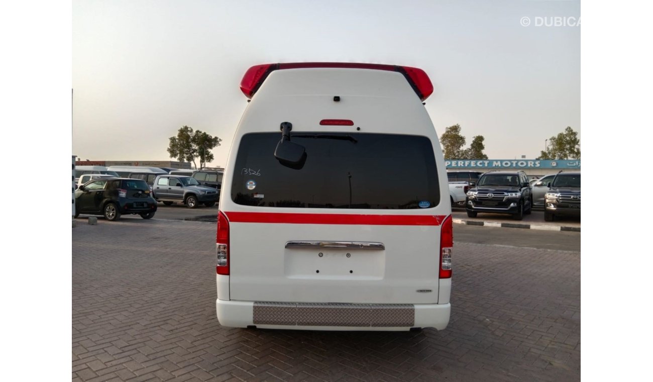 تويوتا هاياس TOYOTA HIACE AMBULANCE RIGHT HAND DRIVE (PM1566)