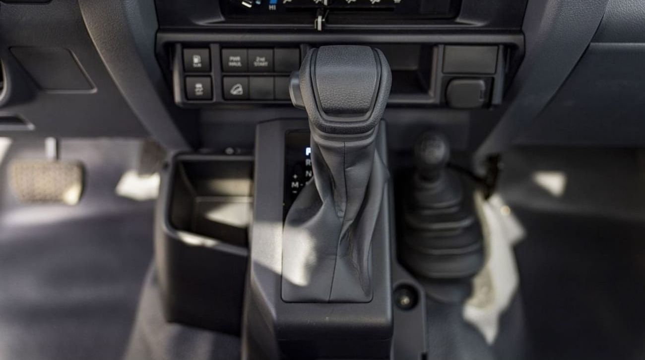 Toyota Land Cruiser Pick Up LC79 SC 2.8L DIESEL AT MY2024