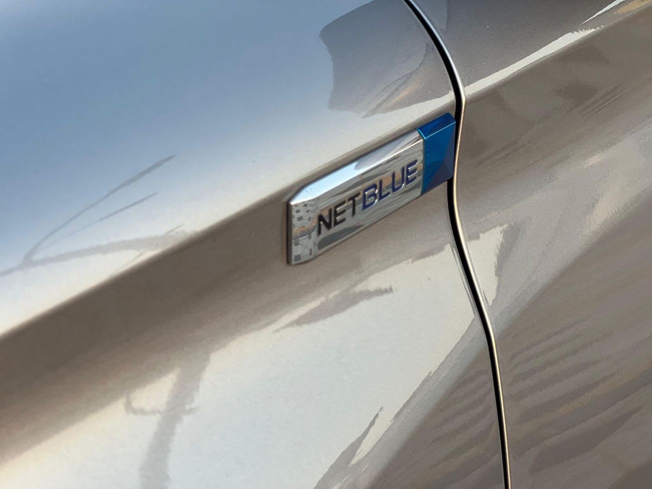 أم جي RX8 لاكجري