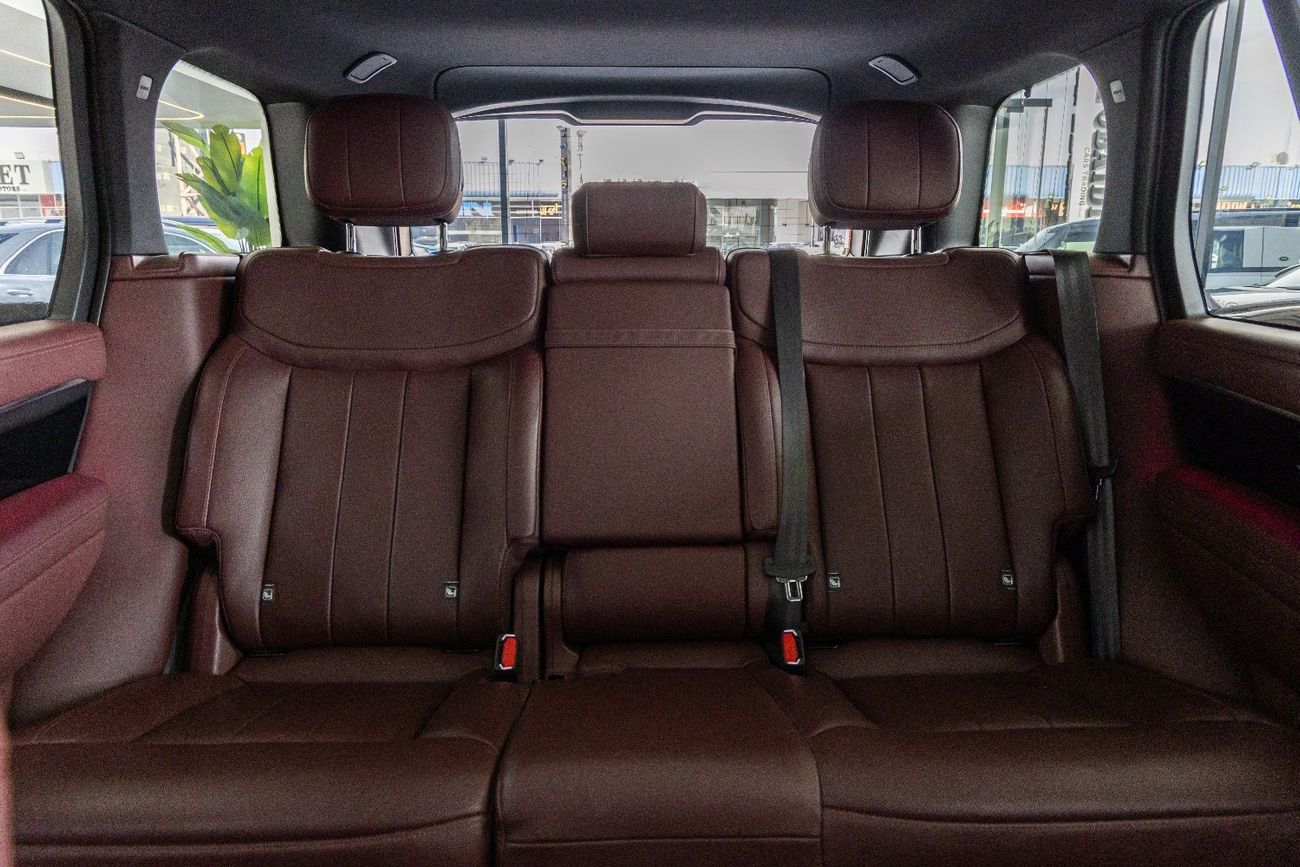 Land Rover Range Rover HSE P530 Range Rover VOGUE / HSE / P530 V8 / UNDER 5 YEARS WARRANTY AND SERVIC HISTORY FROM ALTAYER