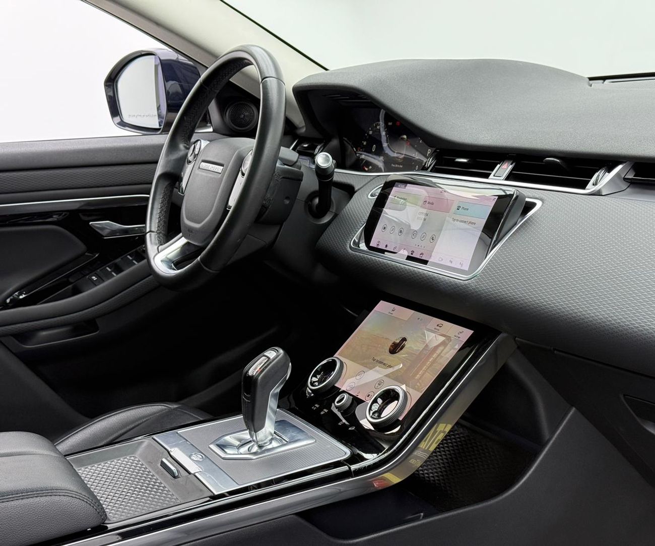 لاند روفر رانج روفر إيفوك P200 SE 2.0L 2020 Land Rover Range Rover Evoque ,Warranty ,Service History ,GCC