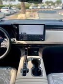 لكزس LM 350h Lm350 VIP Seats -- Where Business Class becomes First Class on wheels