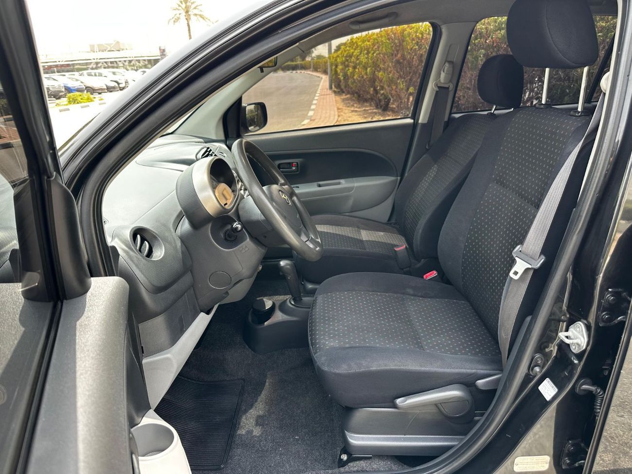 Daihatsu Sirion Std 1.5L