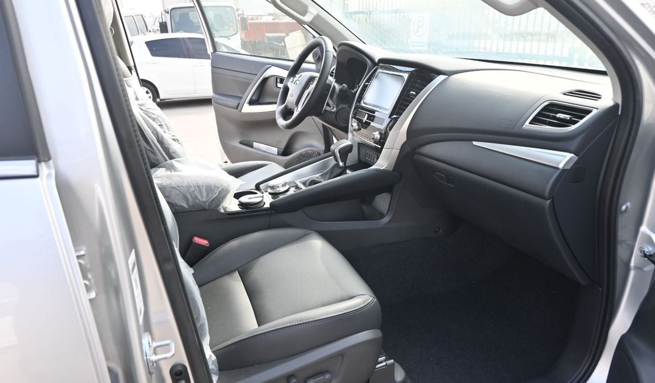 Mitsubishi Montero MITSUBISHI PAJERO SPORT 2.4L DIESEL AT HIGH LINE