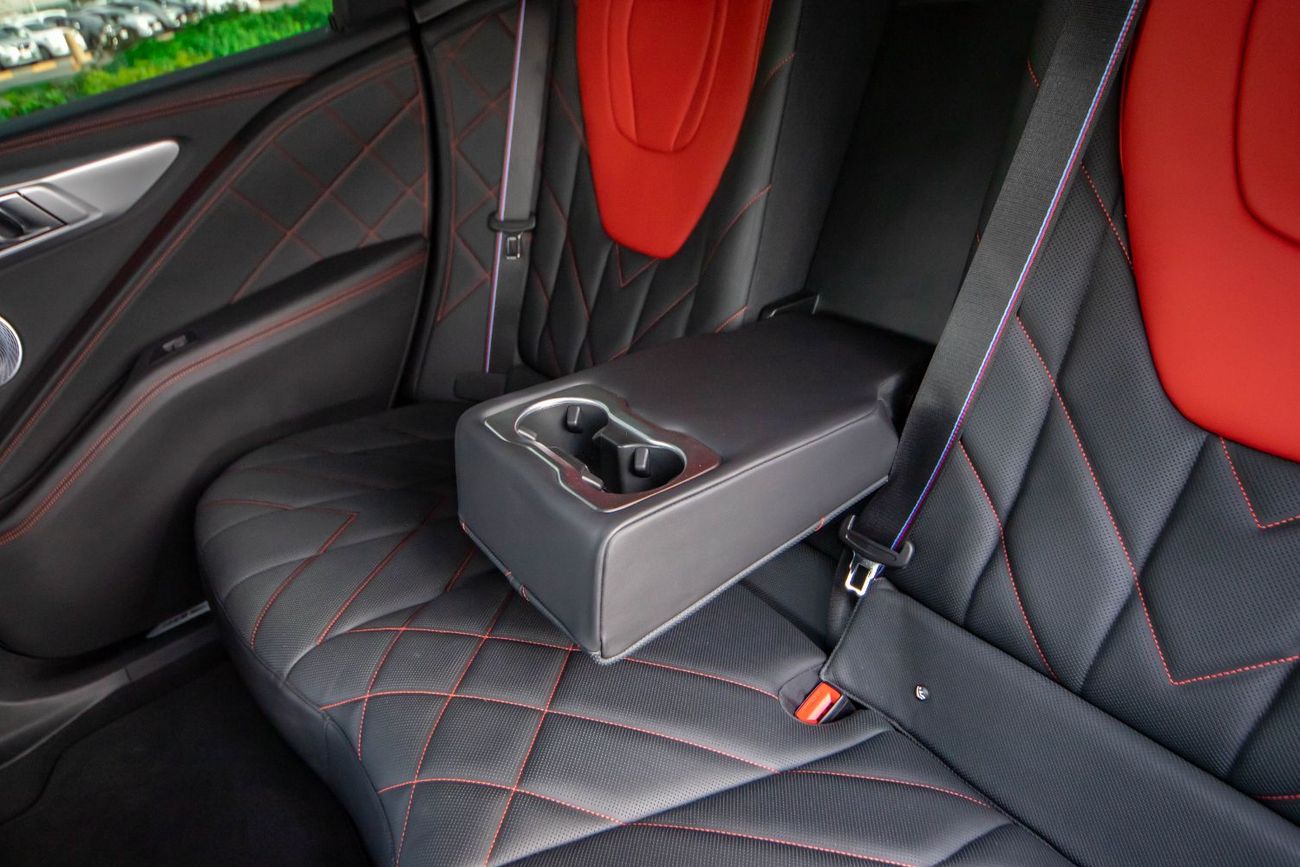 BMW XM 2024 BMW XM – Pure Power. Bold Design.    2024 | 10,000 K 4.4L Twin-Turbo V8 + Electric – 653 HP | 0