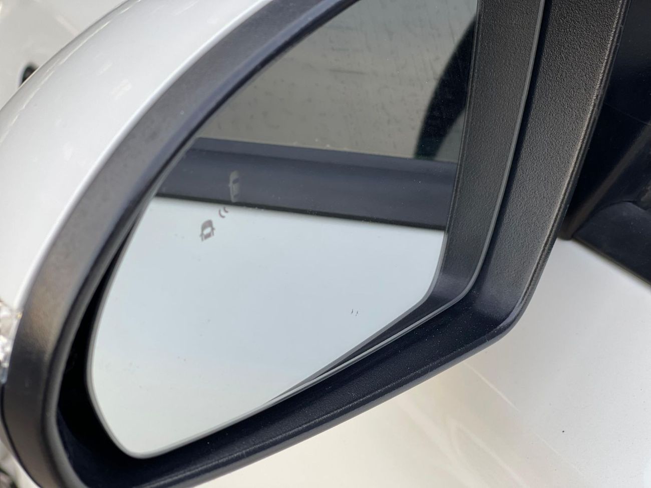 Kia Optima Optima / white / 2018 / in perfect condition