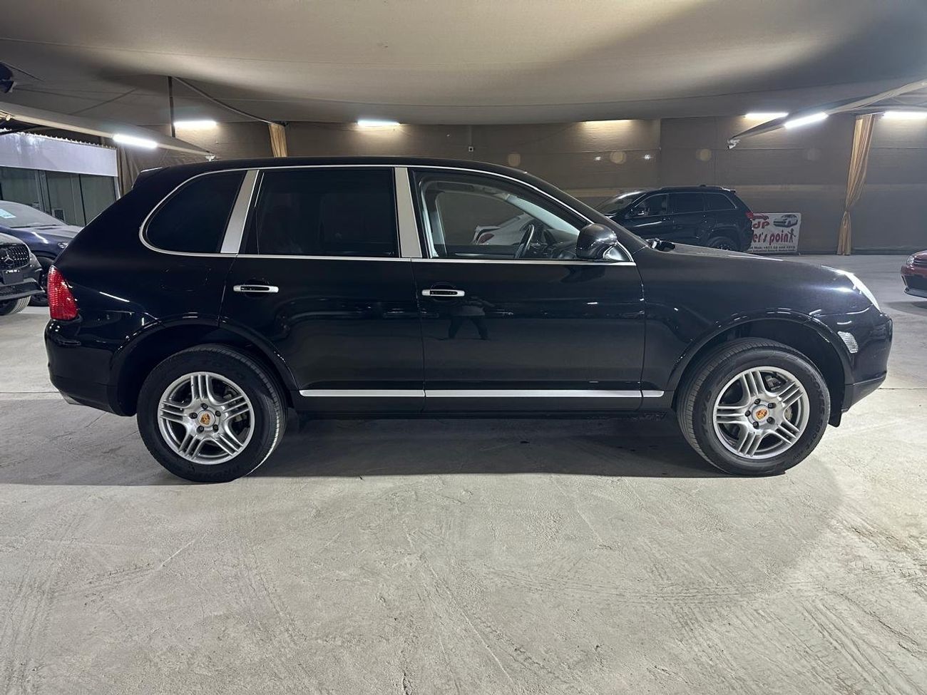 بورش كايان 4.5L | MANUAL TRANSMISSION | BLACK LEATHER SEATS | POWER SEATS