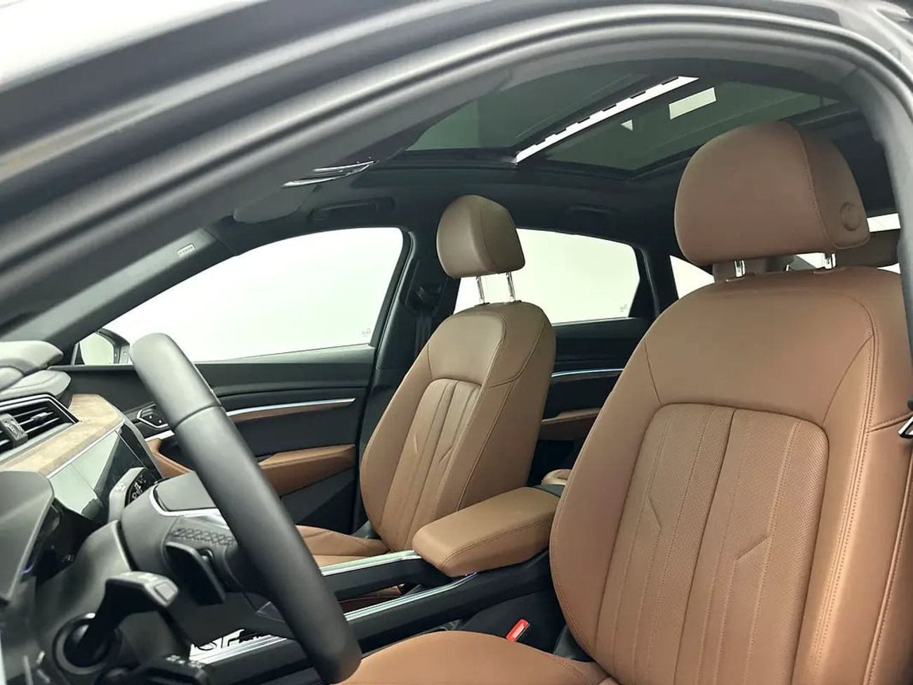 Audi etron Sportback 55 S line 408hp (Ref# 047341)