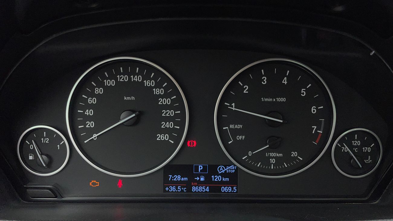 بي أم دبليو 318i EXCLUSIVE 1.5 | بدون دفعة مقدمة | اختبار قيادة مجاني للمنزل