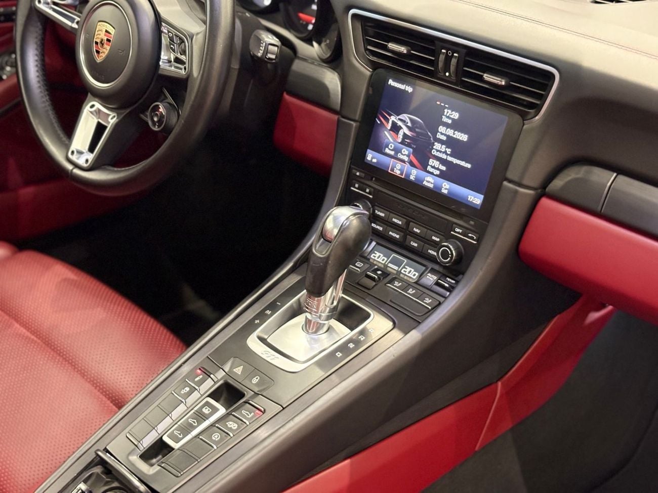 Porsche 911 AED 14,330 P.M | 0% DOWN PAYMENT | PORSCHE 911 CARRERA GTS (991.2) | 3.0L TWIN-TURBO – 450 HP | 2019